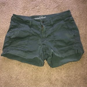Universal Thread Shorts size 8